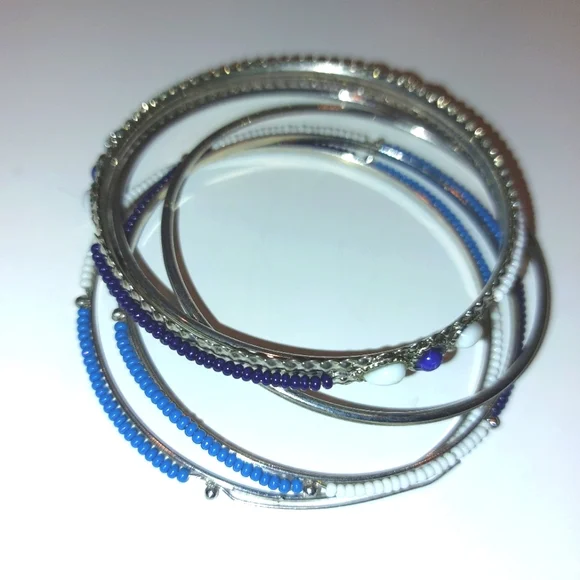 WOMEN'S Blue Silvertone Fashion Bracelets One Size - Picture 2 of 5